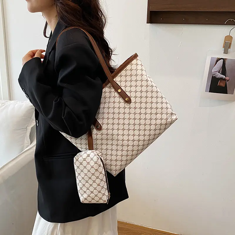 Trendy 2-Piece Women's Patterned Shoulder Bag & Zipper Pouch - Image 6