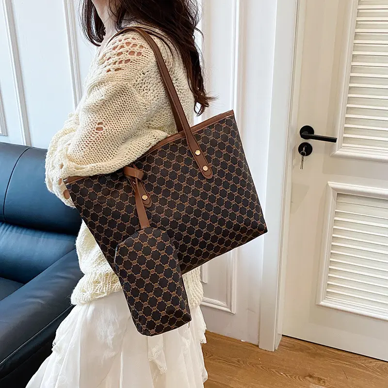Trendy 2-Piece Women's Patterned Shoulder Bag & Zipper Pouch - Image 7