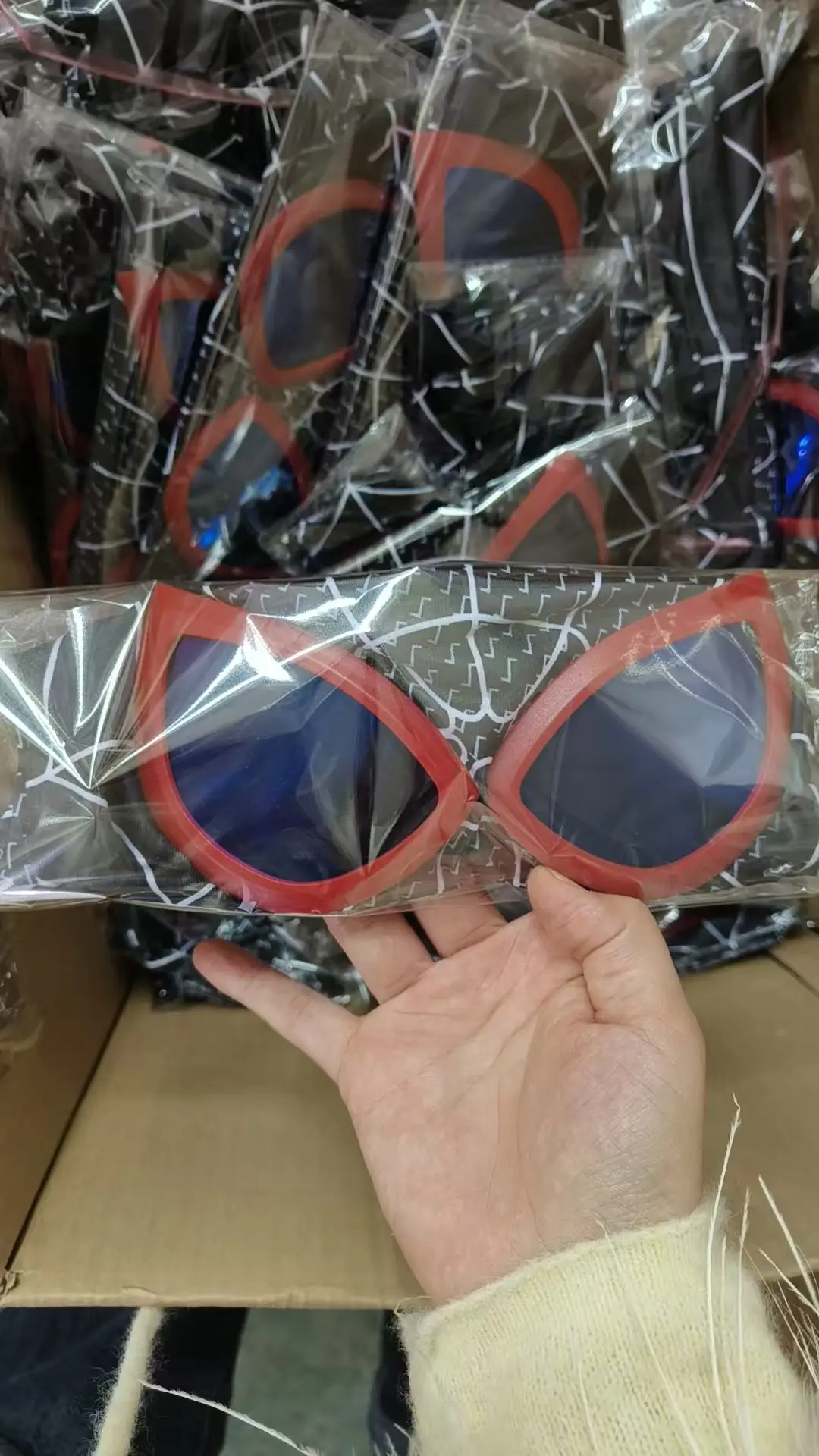 Iron Man Expedition Spider-Man Headgear Mask Children's Marvel Hero Cosplay Halloween Prop Cape — feature 19