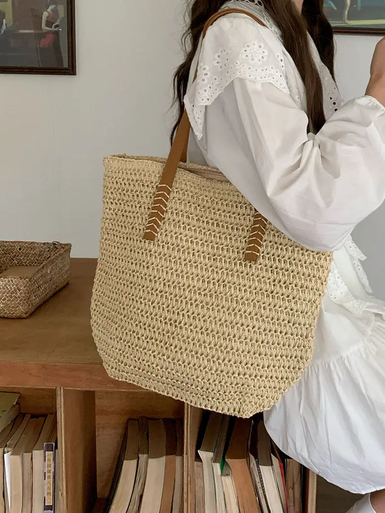 Women Straw Woven Large Cap Bag 2025 - Image 3