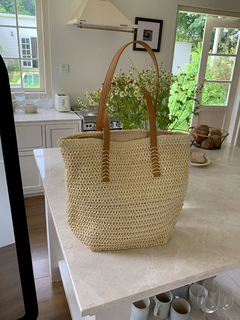 Women Straw Woven Large Cap Bag 2025 - Image 4