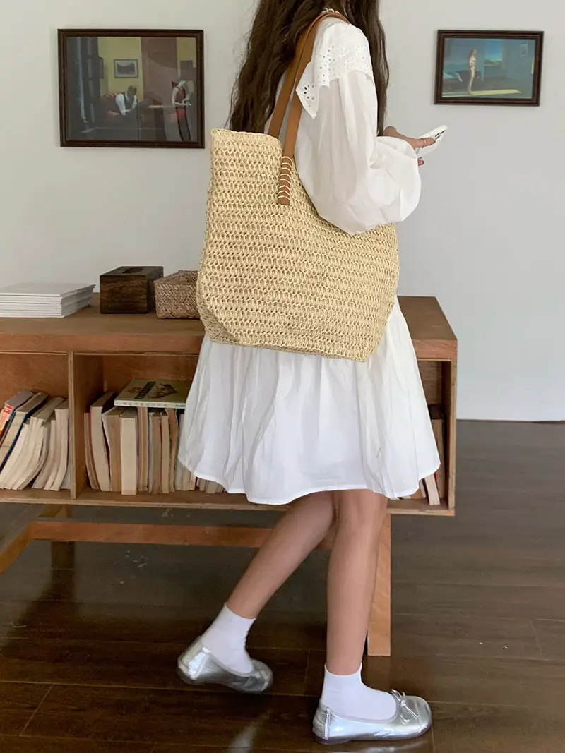 Women Straw Woven Large Cap Bag 2025 — feature 5