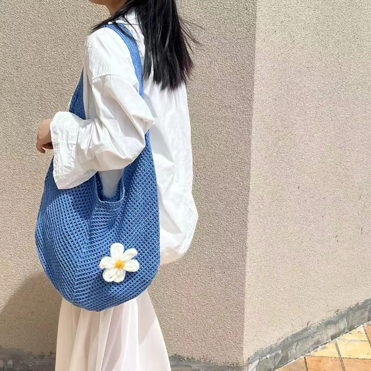 Women's Straw Flower Bag Large Capacity Beach Travel — feature 13