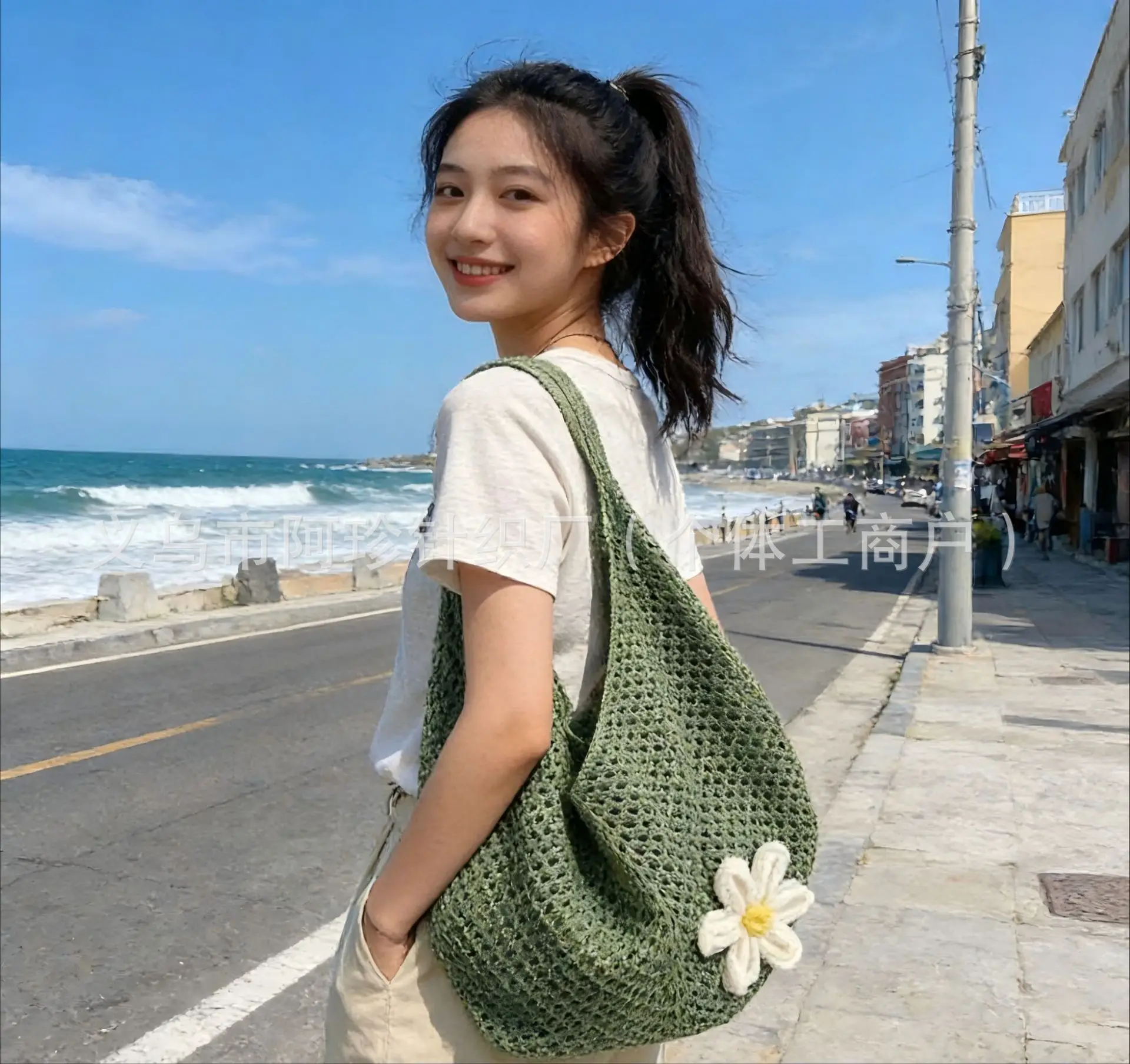 Women's Straw Flower Bag Large Capacity Beach Travel - Image 4