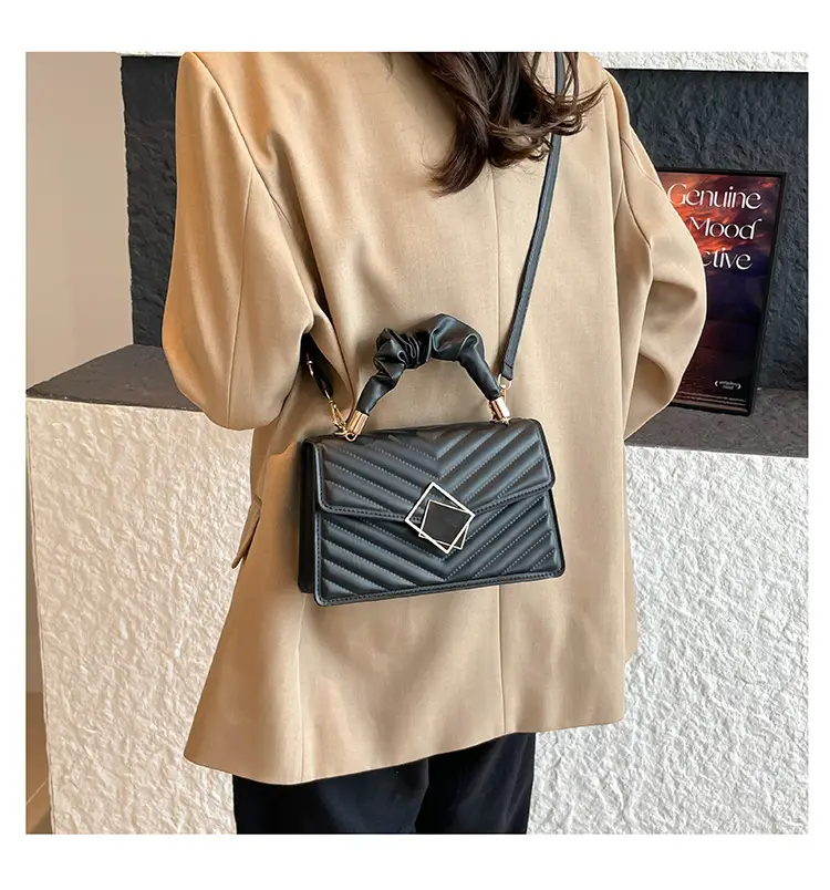 Korean Style Pleated Handbag Women 2025 Summer — feature 15