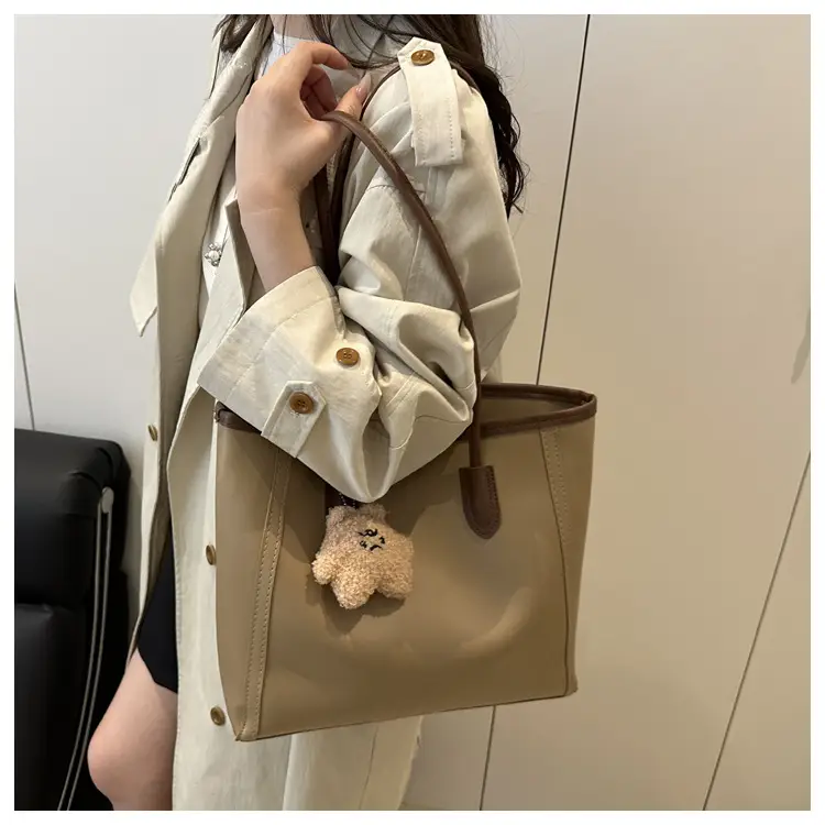 Korean Style Armpit Bag with Pom Pom Charm — feature 11
