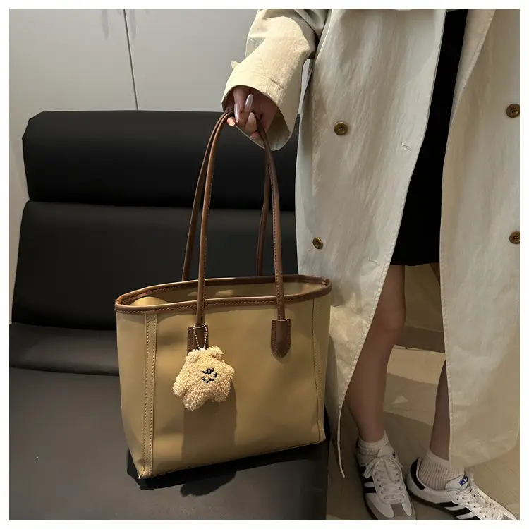 Korean Style Armpit Bag with Pom Pom Charm — feature 12
