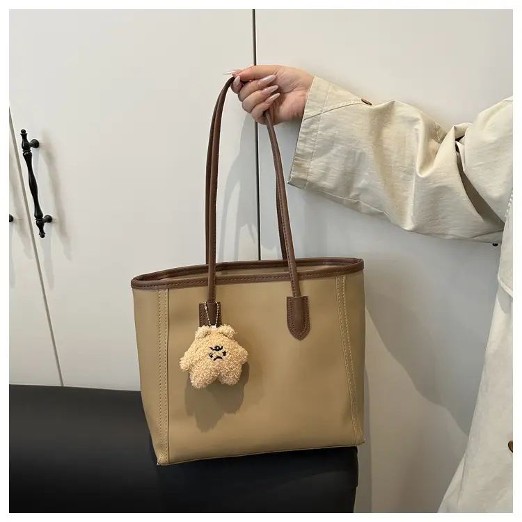Korean Style Armpit Bag with Pom Pom Charm — feature 13