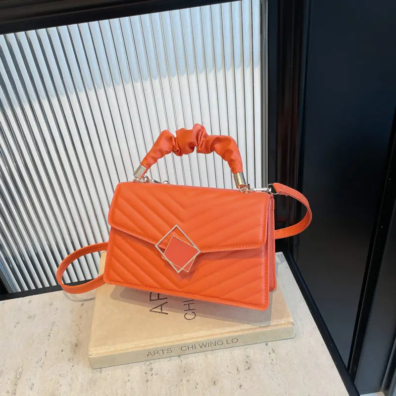 Stylish Embossed Diamond Bag for Women 2025 - Image 9