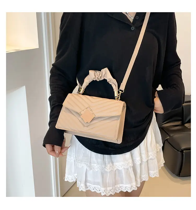 Stylish Embossed Diamond Bag for Women 2025 — feature 14