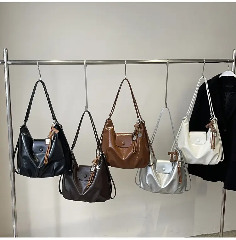 White Crossbody Shoulder Bag with Leather Strap — feature 15