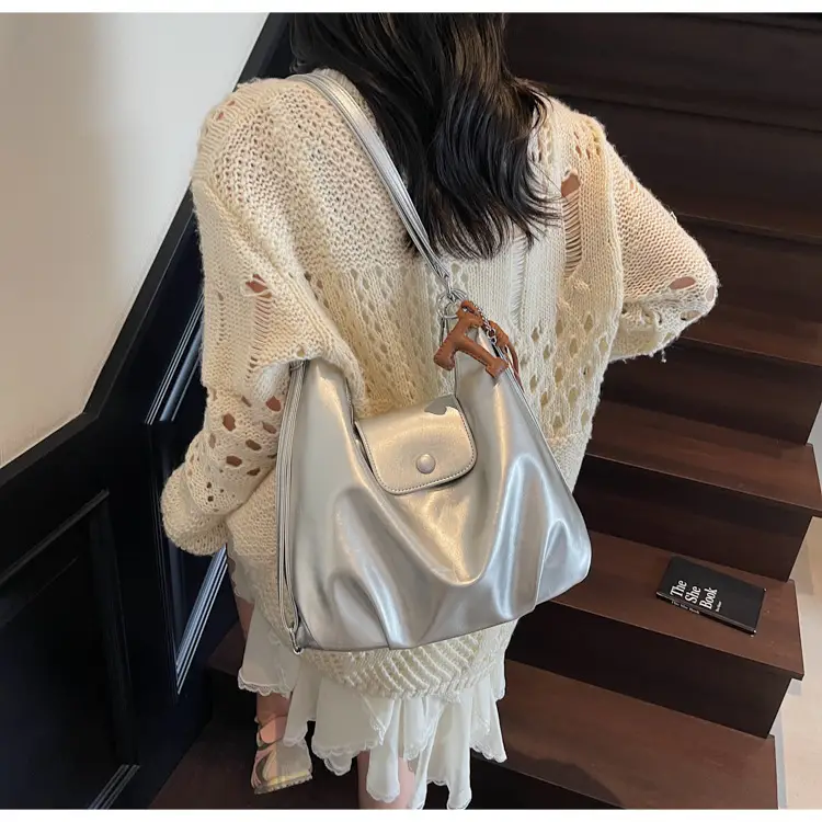White Crossbody Shoulder Bag with Leather Strap — feature 26