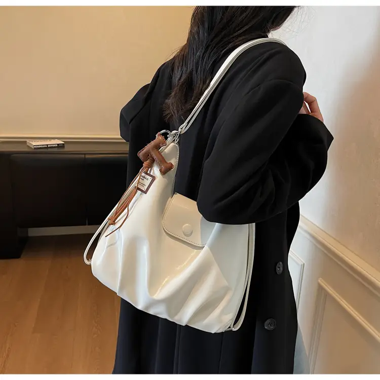 White Crossbody Shoulder Bag with Leather Strap — feature 35