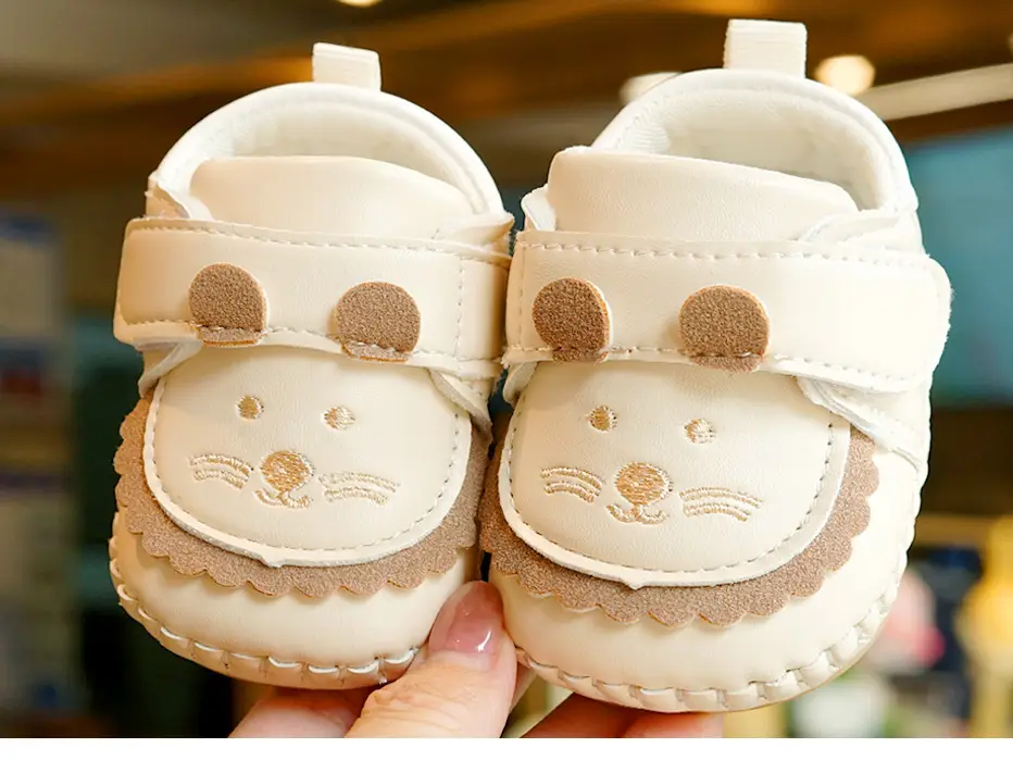 Cute Cartoon Baby Slippers Soft Sole 0-1Yr — feature 4