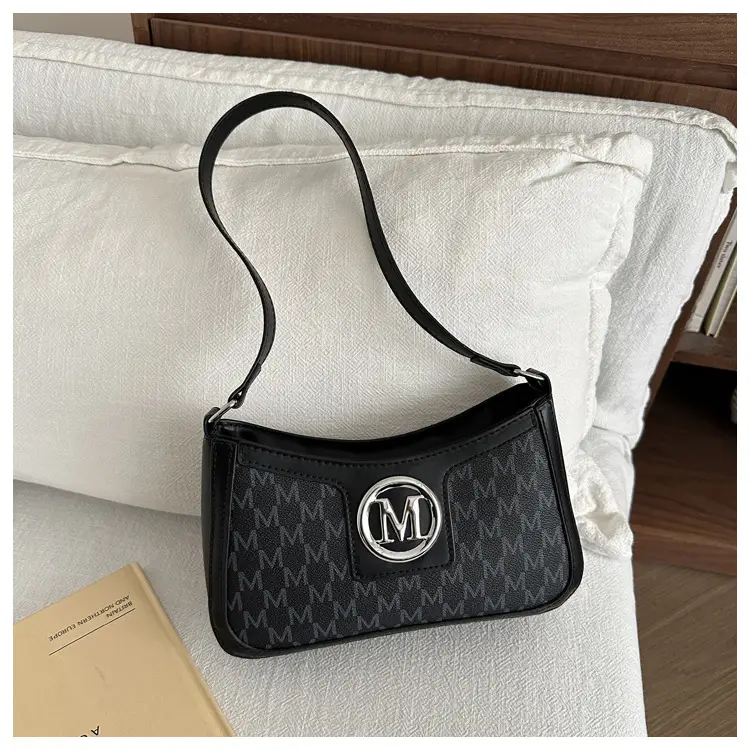 French Style Chain Shoulder Bag for Women with Printed Design - Image 6