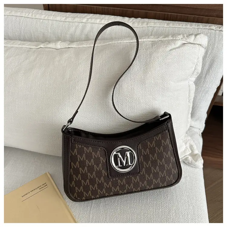French Style Chain Shoulder Bag for Women with Printed Design - Image 7