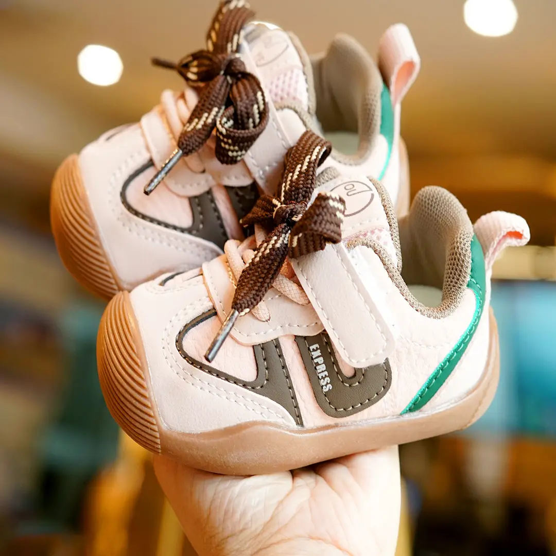 Toddler Shoes Spring & Fall New Beginner Baby Shoes 1-2 Years Old Breathable Baby Shoes Soft Sole Anti-Slip and Anti-Falling