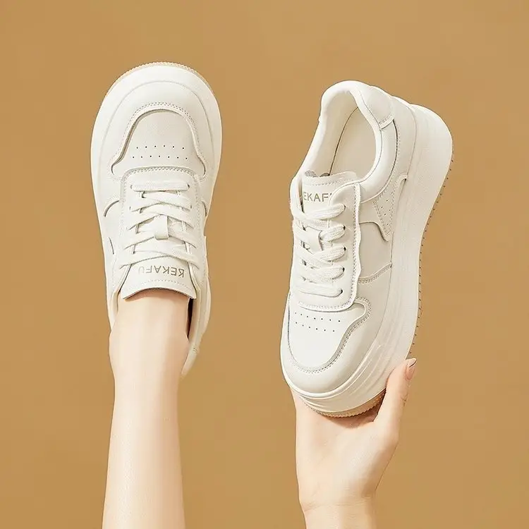 Women White Casual Sneakers with Red Laces - Image 4
