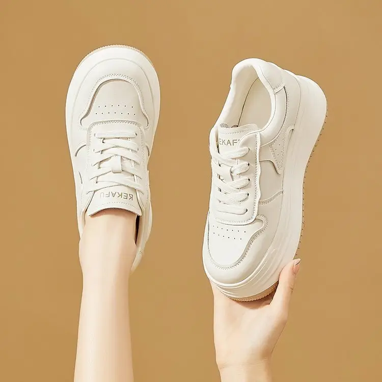Women White Casual Sneakers with Red Laces — feature 2