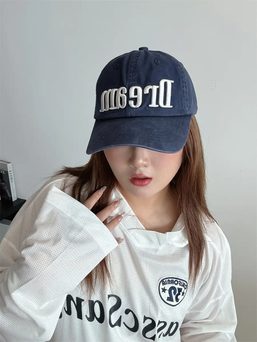 Women Korean Letter Embroidered Baseball Cap — feature 5