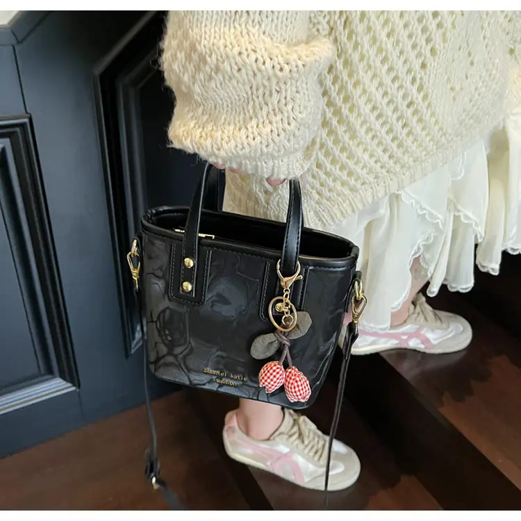 Light Luxury Korean Style Bucket Bag for Women 2025 — feature 12