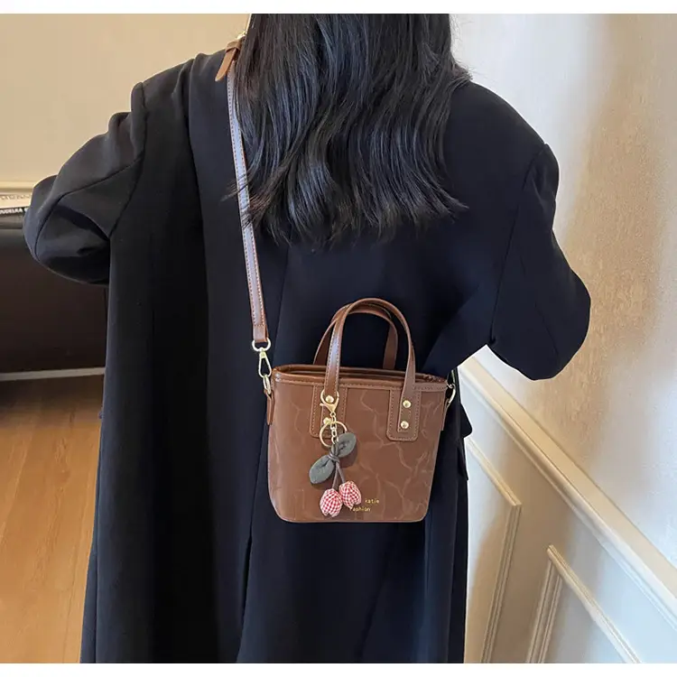 Light Luxury Korean Style Bucket Bag for Women 2025 — feature 24