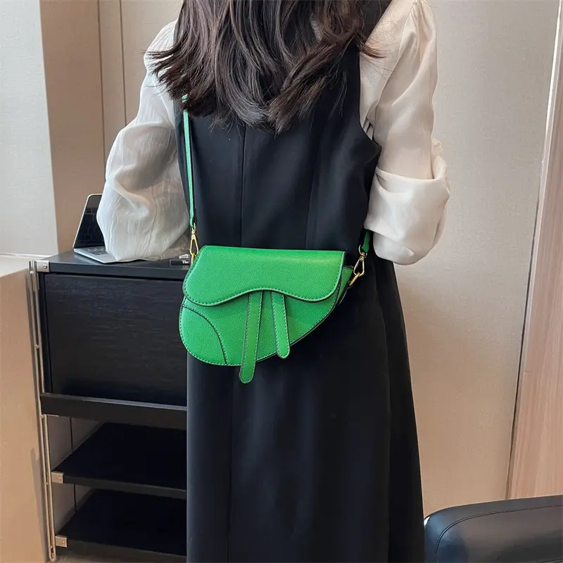 Trendy Brown Leather Crossbody Bag for Women 2025 - Image 10