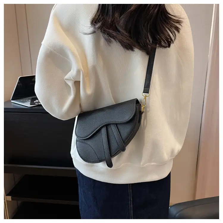 Trendy Brown Leather Crossbody Bag for Women 2025 — feature 21