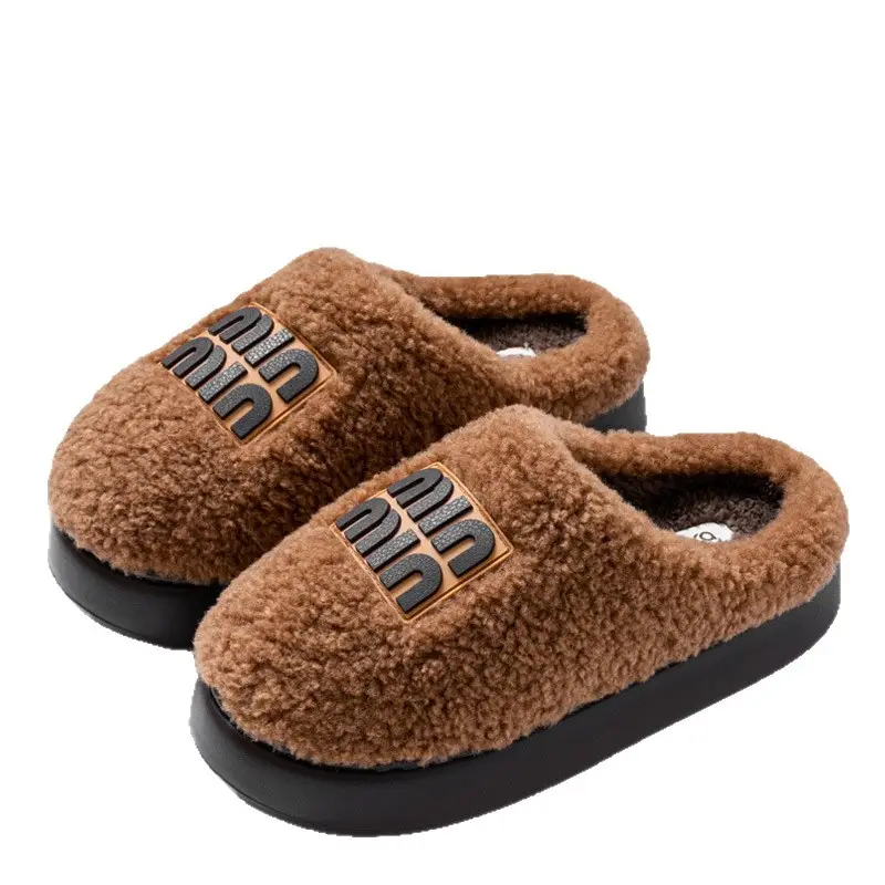 Women's Plush Slippers for Outdoor Wear, Direct from Manufacturer, Autumn and Winter Trendy Flat Lamb Wool Fashion Plush Closed-Toe Mules for Women - Image 8
