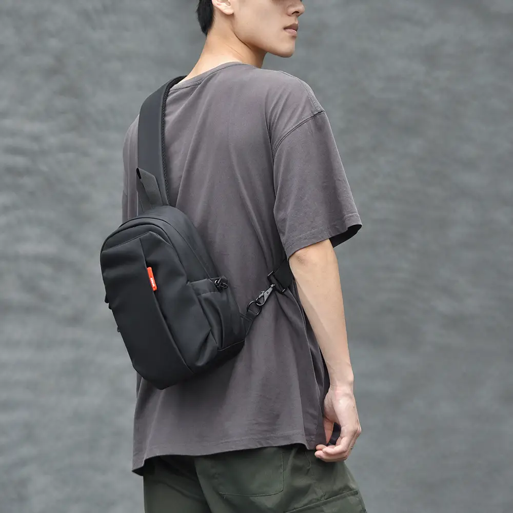 Men's Black Crossbody Bag with Red Zipper & Leather Strap