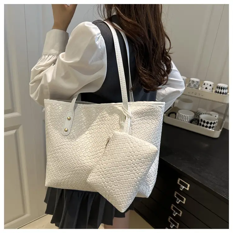 Women Woven Retro Tote Bag Large Capacity Summer Commuter Bag — feature 11