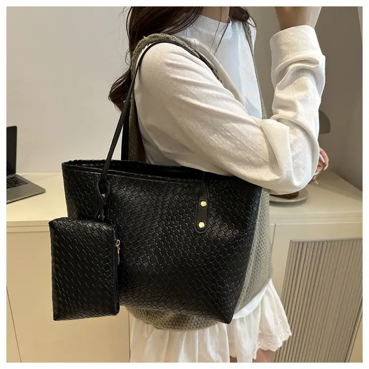 Women Woven Retro Tote Bag Large Capacity Summer Commuter Bag — feature 23