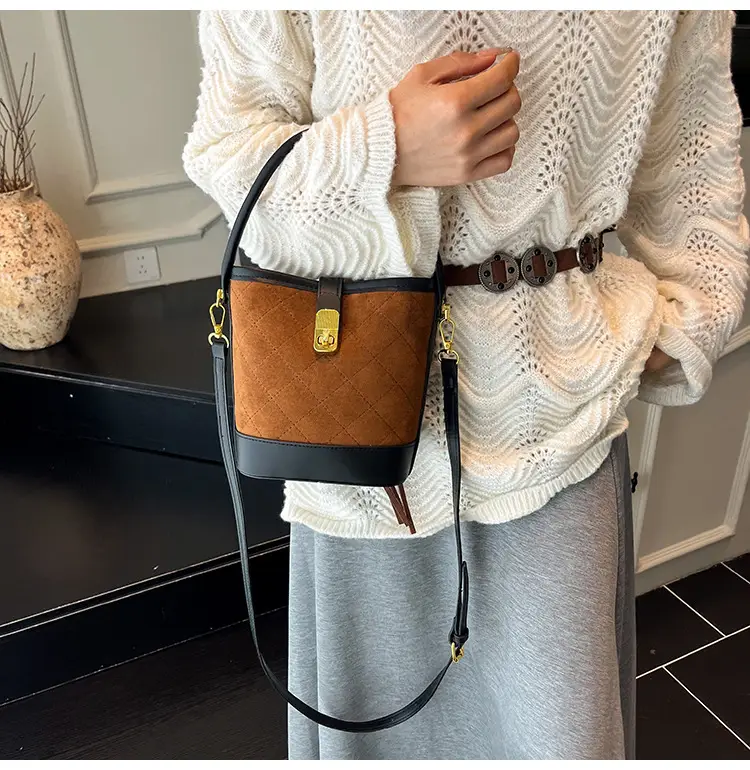 Brown Quilted Crossbody Bag for Women 2025 — feature 12