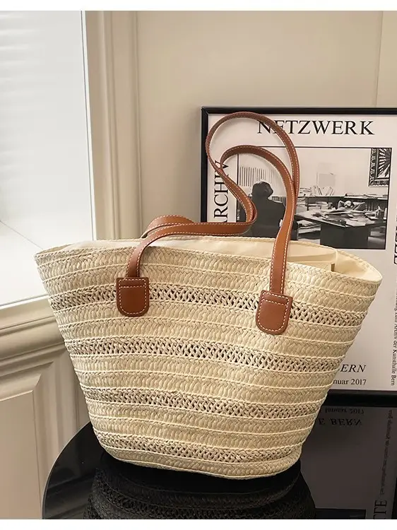 Women's Straw Shoulder Bag Large Capacity Beach Bag - Image 4
