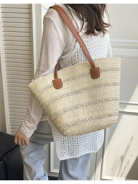 Women's Straw Shoulder Bag Large Capacity Beach Bag - Image 6