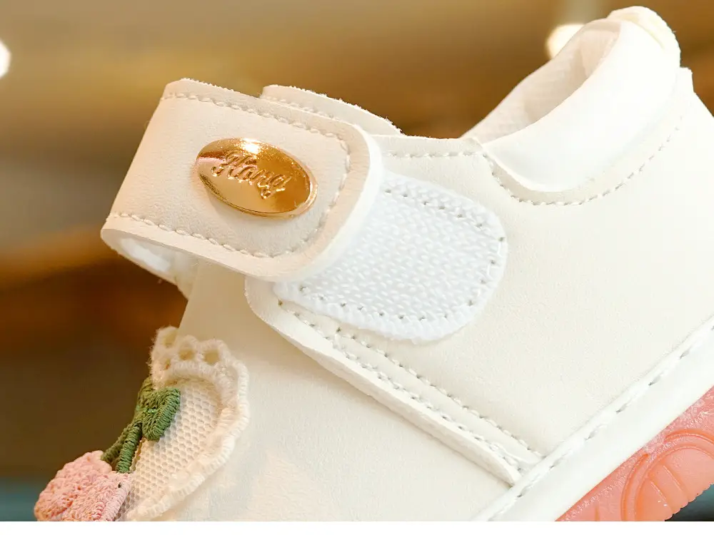 Baby Shoes White Peach Embroidered 1-2Yrs Soft Sole — feature 1