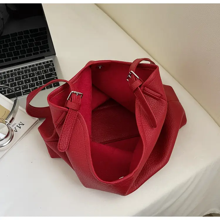 Yellow High-End Bucket Bag for Women 2025 — feature 39