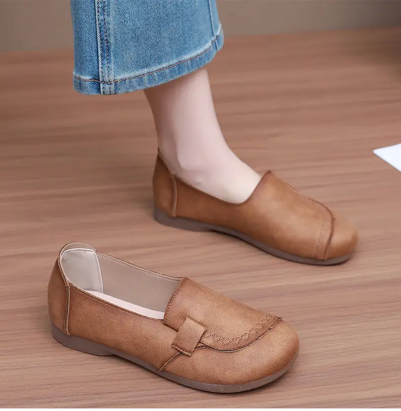 Mom's Shoes Flats for Women 2025 Spring and Autum New Soft-Soled Comfortable Slip-On Beanie Shoes Old Beijing Cloth Shoes for Women — feature 17