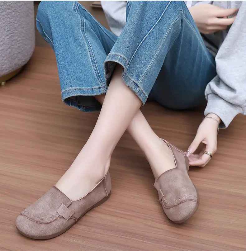 Mom's Shoes Flats for Women 2025 Spring and Autum New Soft-Soled Comfortable Slip-On Beanie Shoes Old Beijing Cloth Shoes for Women — feature 21