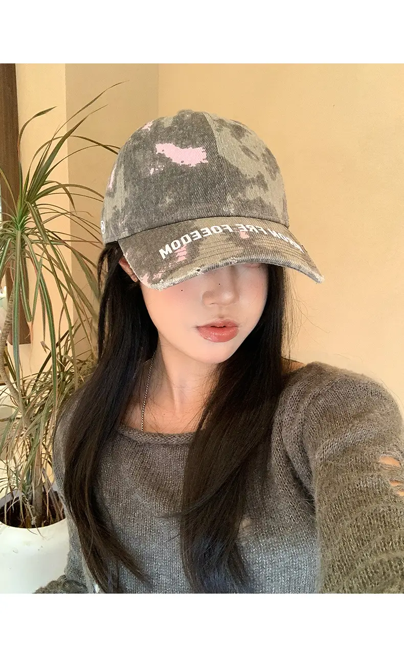 Japanese Retro Camouflage Cap for Women Large — feature 10