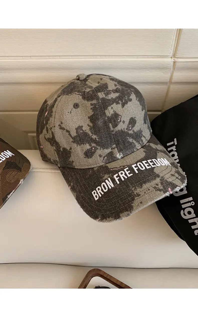Japanese Retro Camouflage Cap for Women Large — feature 13