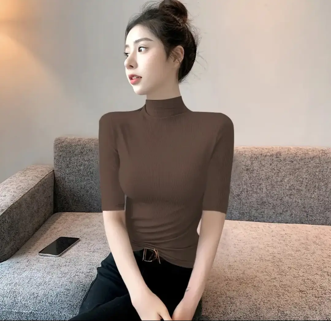 Black Ribbed Half-High Collar Mid-Sleeve Base Shirt for Women, Slim-Fit T-Shirt That Enhances the Figure, Stylish Five-Quarter Sleeve Top