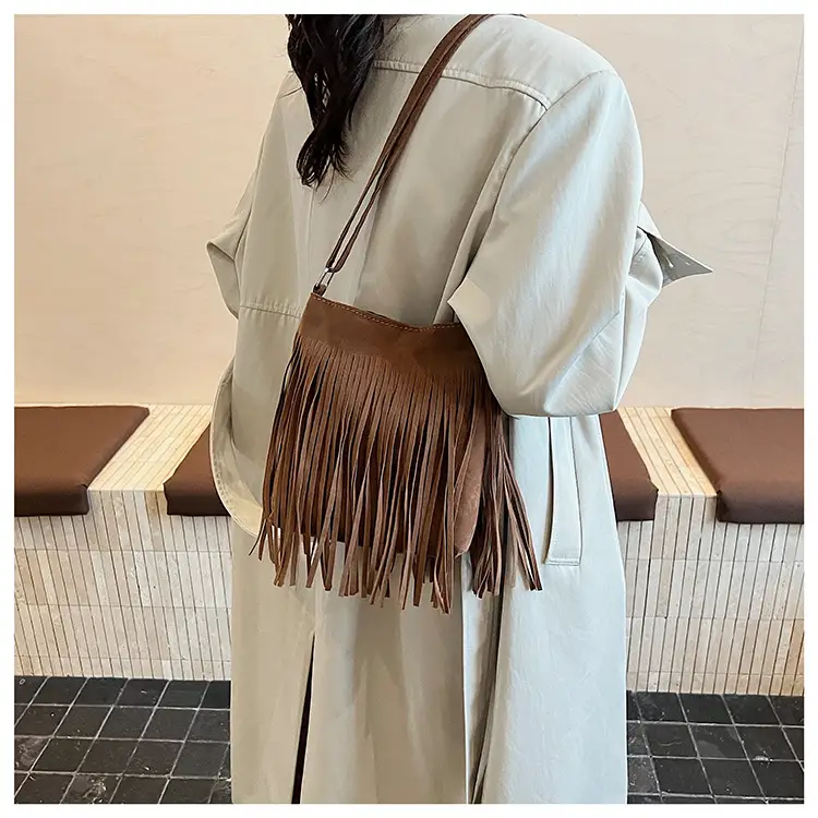 Retro Tassel Shoulder Bag for Women Brown 2025 — feature 11