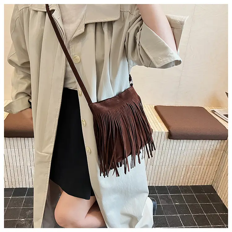 Retro Tassel Shoulder Bag for Women Brown 2025 — feature 15