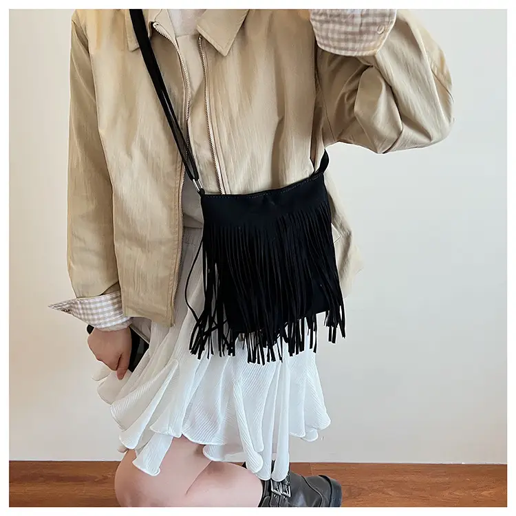 Retro Tassel Shoulder Bag for Women Brown 2025 — feature 17