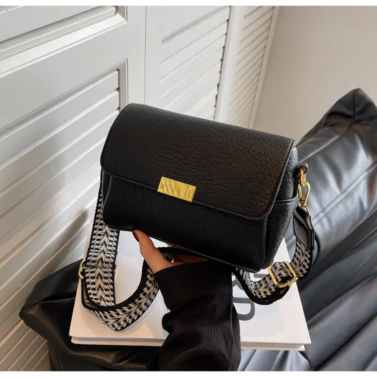 Black Crossbody Bag with Gold Plated Handle for Women — feature 16