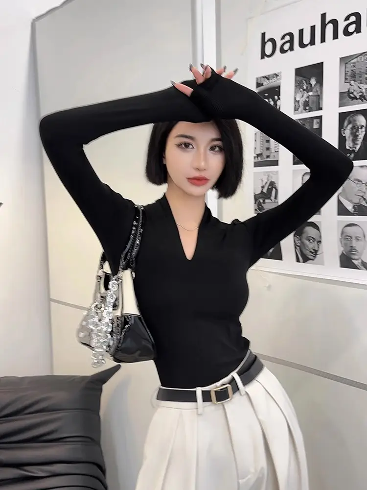 Black Deep V Neck Half-Sleeved T-Shirt for Women's Summer Outer Wear, Slimming Look Korean Style Pure Lust Style Three-Quarter Sleeve Bottoming Top - Image 3