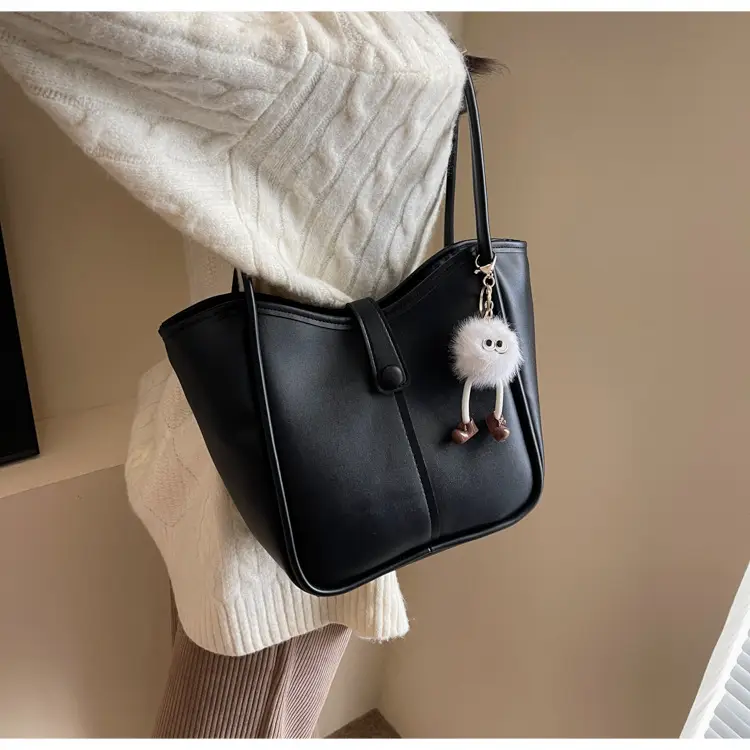 High-End Brown Leather Shoulder Bag 2025 New — feature 15