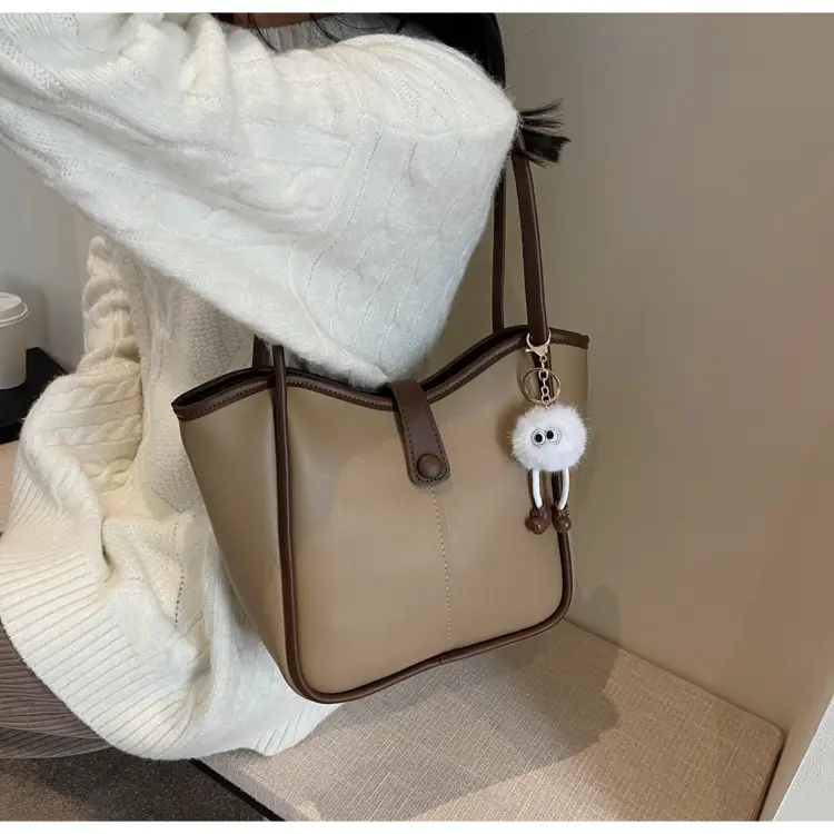 High-End Brown Leather Shoulder Bag 2025 New — feature 18