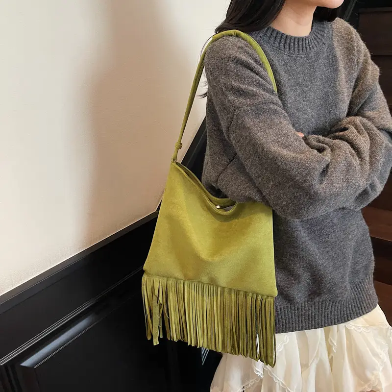 Women's Tassel Shoulder Bag Olive Green 2025 - Image 9